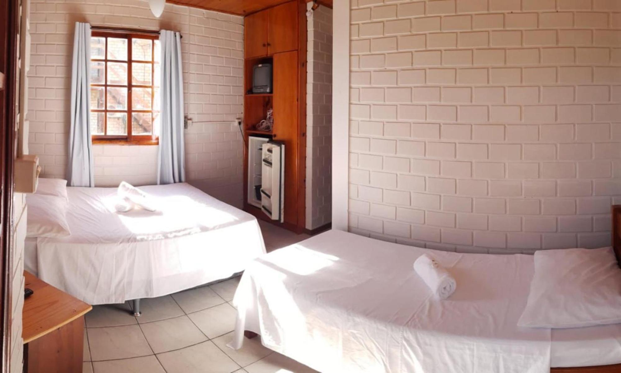 Pousada Halliny Do Rosa Praia do Rosa Room photo